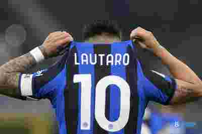 尤文图斯逆转战胜卡利亚里