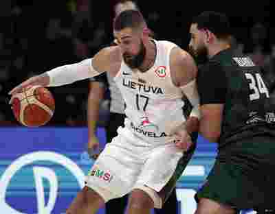 某球员创下CBA单场得分新纪录