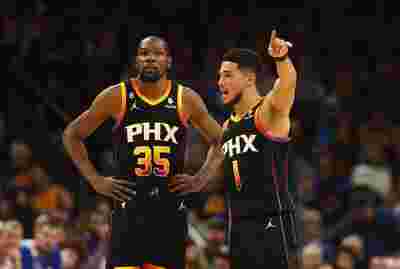 广东队逆转击败辽宁队，晋级半决赛