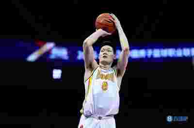 四川队对阵山东队，双方斗智斗勇