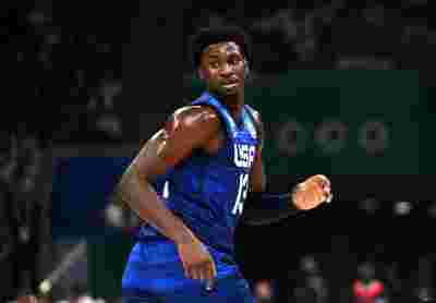 广厦队主场迎战辽宁队，比赛精彩纷呈