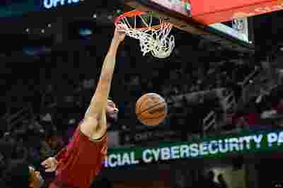 辽宁队与山东队的对决成为焦点