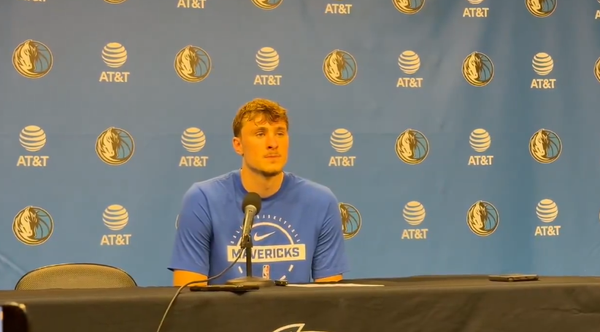 弗拉格：我需要找到更多办法帮助浓眉，更好地配合他打无球