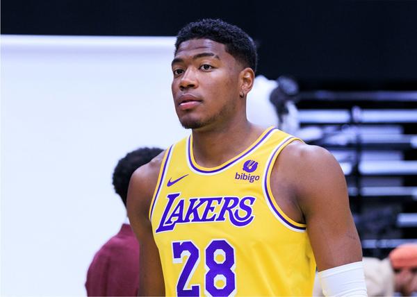 湖人公布对阵独行侠首发：八村塁与文森特搭档进先发