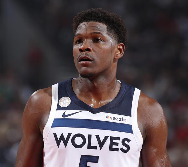 森林狼vs国王首发：爱德华兹&德罗赞领衔，威少重回替补