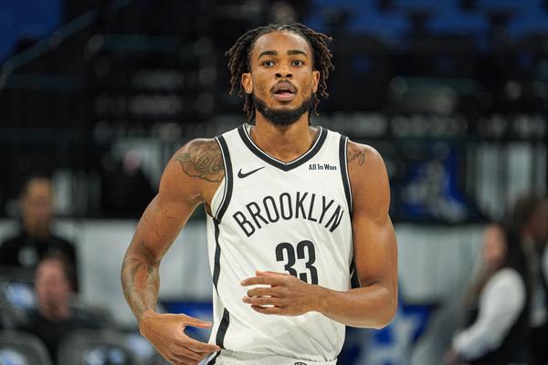 生涯之夜！克拉克斯顿成为篮网本世纪首位砍下三双的中锋